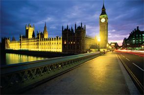 London city at night